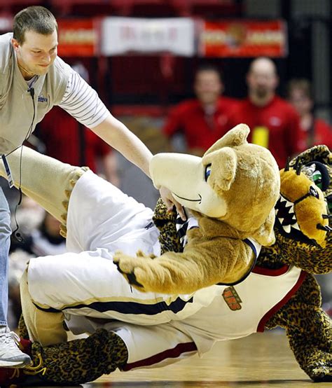 Miniature People vs Mascots: Who Brings More Joy and Laughter?